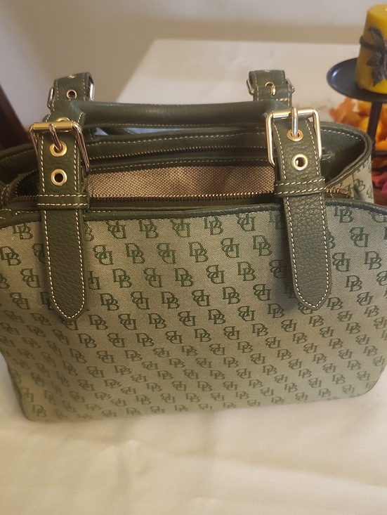 Dooney & Bourke Handbags - Vintage Dooney & Bourke Tote